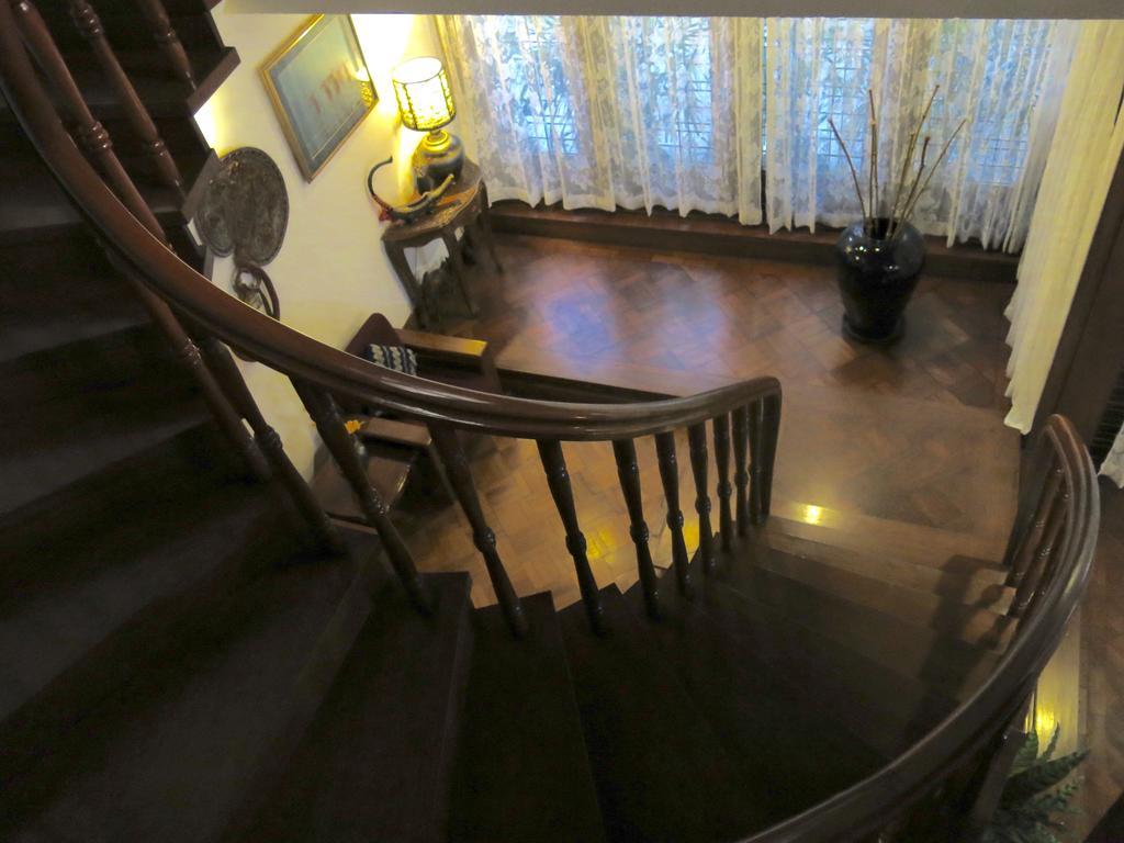 Classique Inn Yangon Exteriör bild