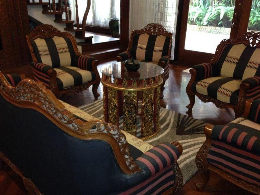 Classique Inn Yangon Exteriör bild