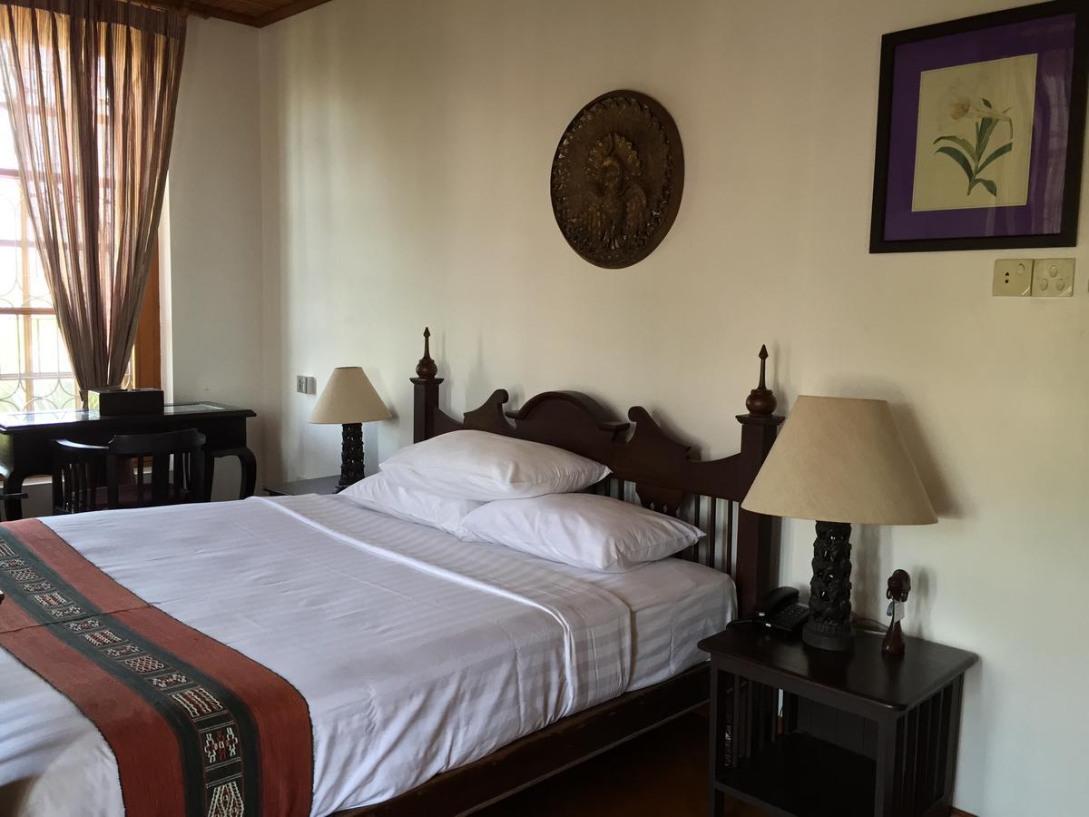 Classique Inn Yangon Exteriör bild